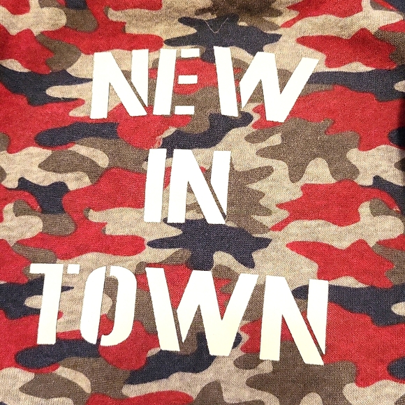 "New In Town" camo two piece sweatsuit - Picture 4 of 5